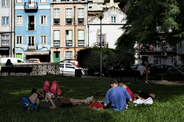 Jovens no Jardim das Francesinhas, Lisboa