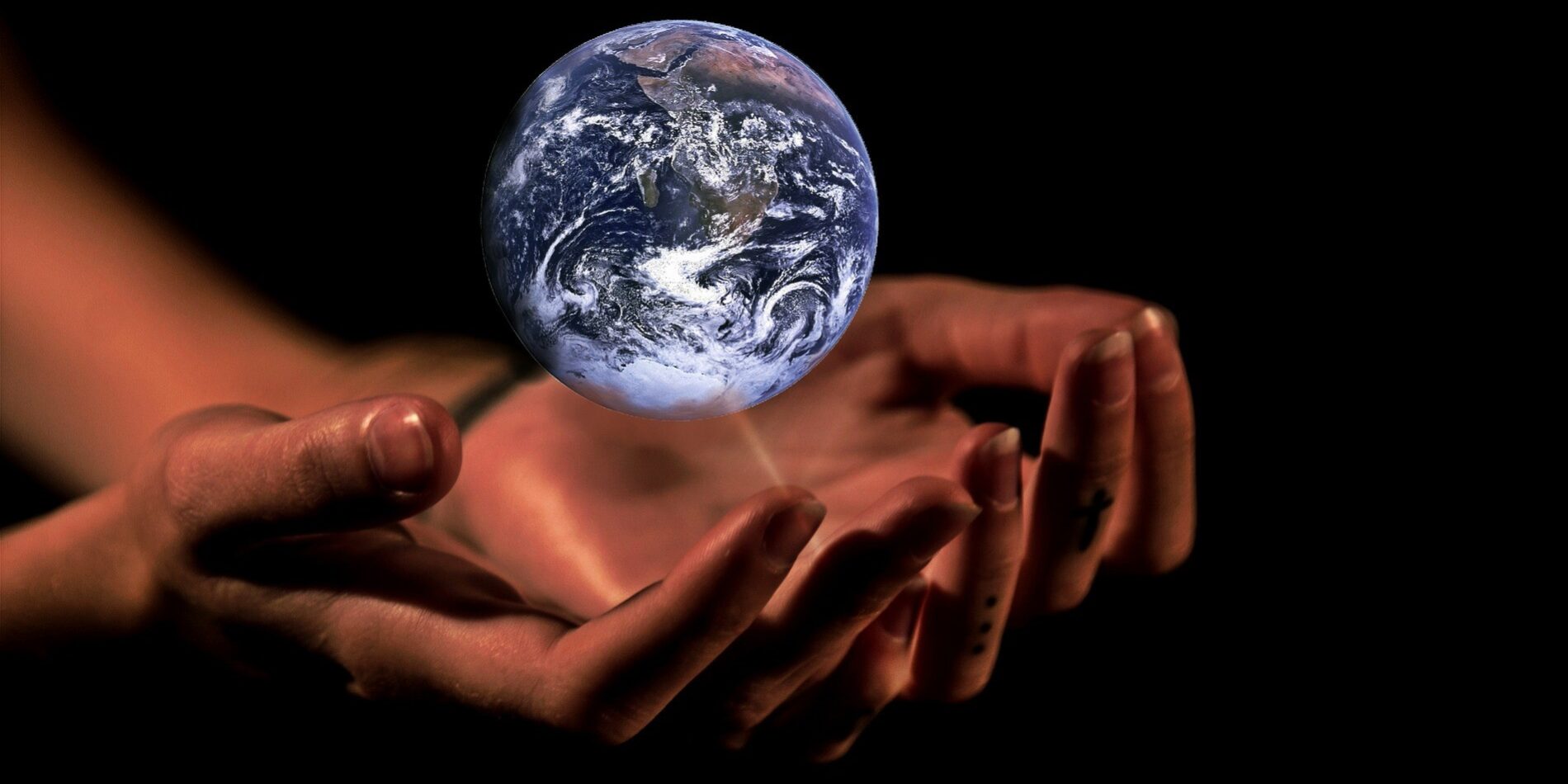 hands-g7ef83bc77_1920